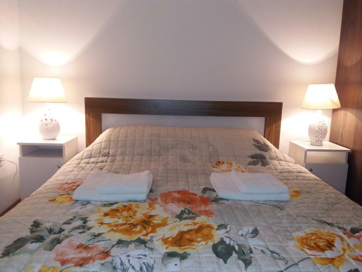 Apartments Mirkovic سيتينيي المظهر الخارجي الصورة